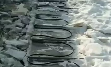 <b>新疆独山子石化屋顶融雪电伴热系统</b>