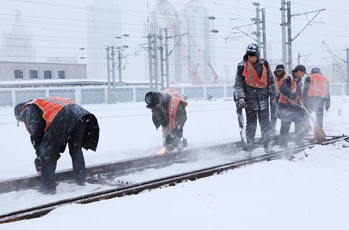 铁路道岔除雪化冰